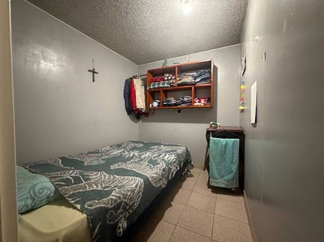 Casa de 6 alcobas en venta en Álamos, Bogotá, 167 m² · foto 5 de 11