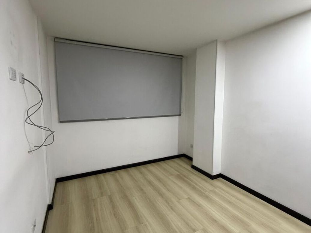 Apartamento de 2 alcobas en venta en La Granja, Bogotá, 45 m² · foto 6 de 16