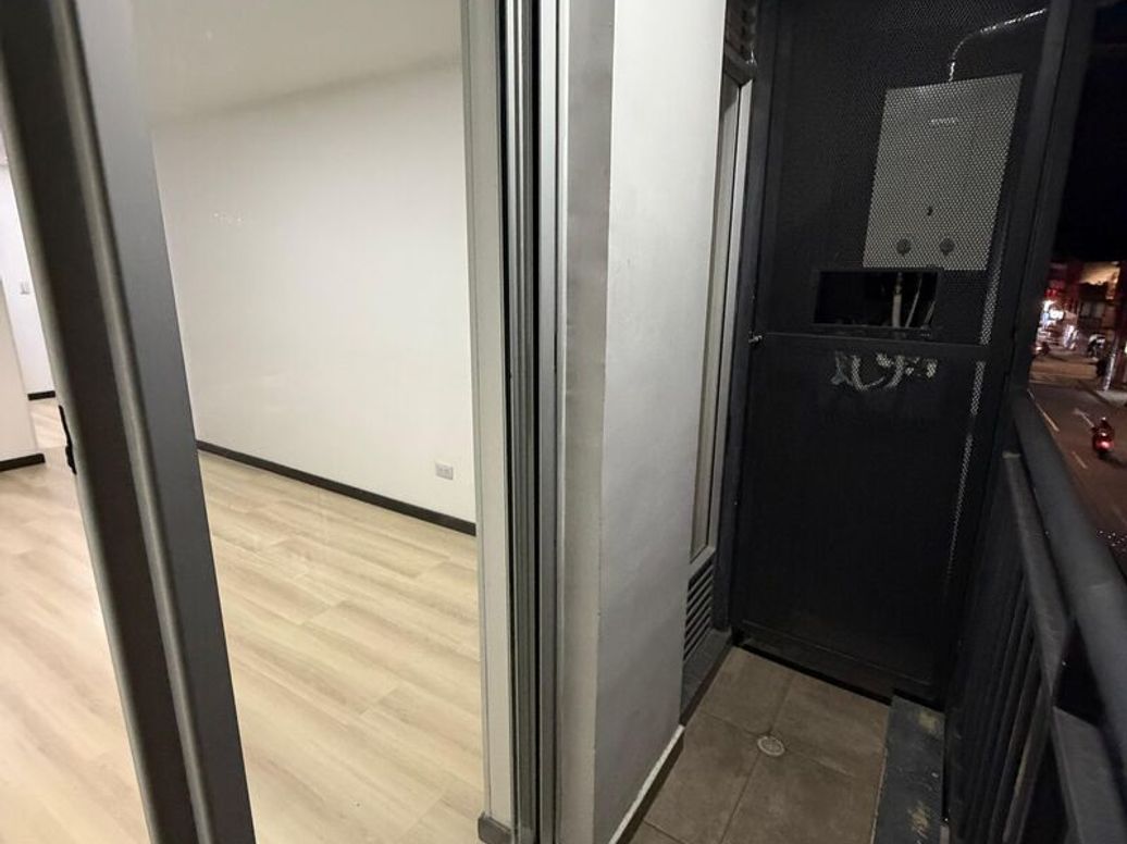 Apartamento de 2 alcobas en venta en La Granja, Bogotá, 45 m² · foto 10 de 16