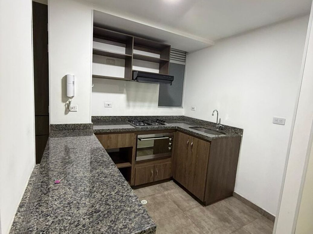 Apartamento de 2 alcobas en venta en La Granja, Bogotá, 45 m² · foto 12 de 16