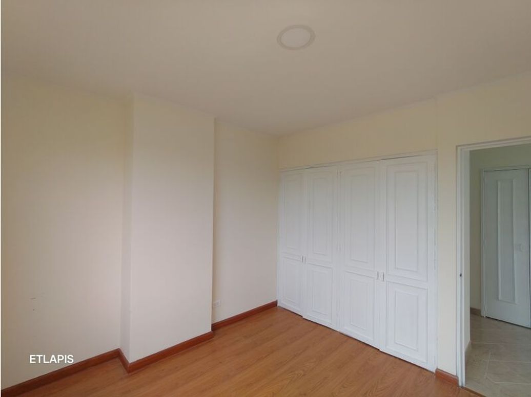 Apartamento de 3 alcobas en venta en Ub. Santa Coloma, Bogotá, 110 m² · foto 18 de 20