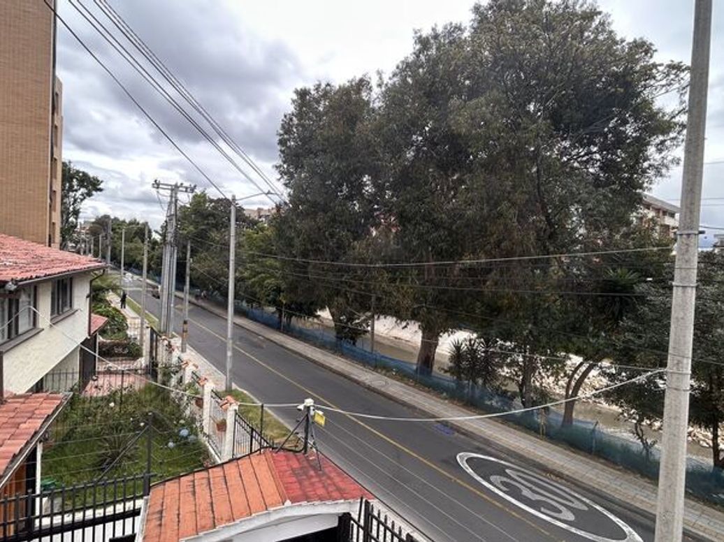 Casa de 3 alcobas en venta en San Patricio, Bogotá, 225 m² · foto 4 de 15