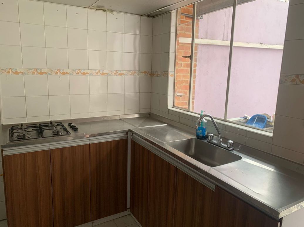 Casa de 5 alcobas en venta en Los Ejidos, Bogotá, 150 m² · foto 5 de 12