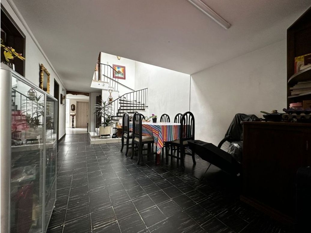 Casa de 8 alcobas en venta en Nicolas De Federman, Bogotá, 180 m² · foto 16 de 20