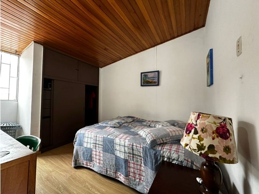 Casa de 8 alcobas en venta en Nicolas De Federman, Bogotá, 180 m² · foto 18 de 20