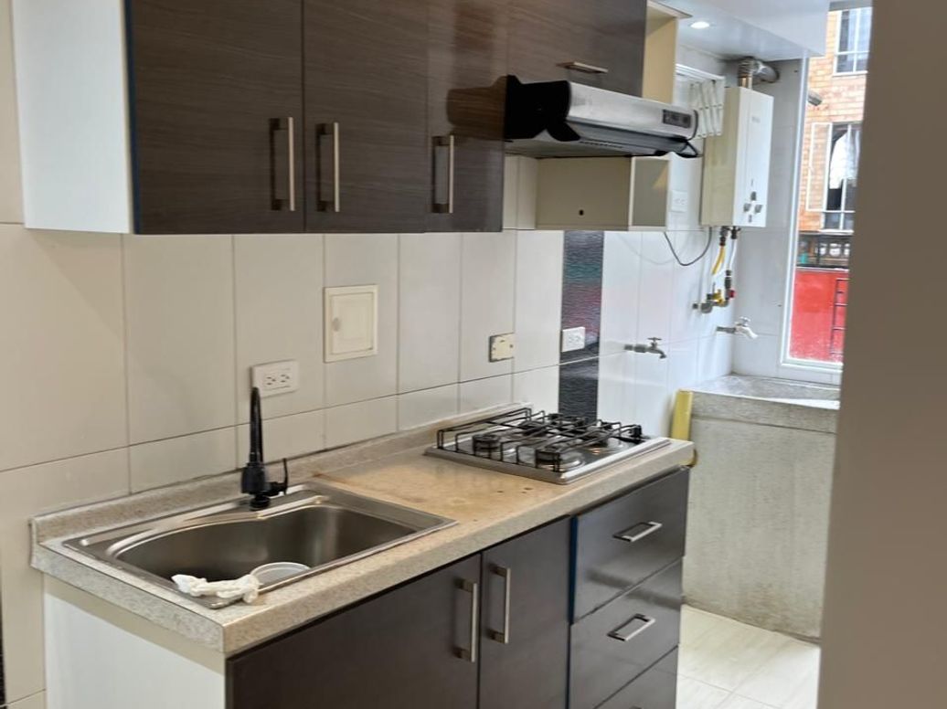 Apartamento de 3 alcobas en arriendo en Cjr Portal De Molinos, Bogotá, 42 m² · foto 6 de 19