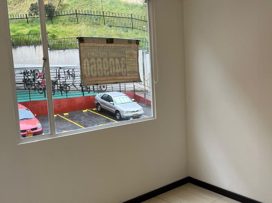 Apartamento de 3 alcobas en arriendo en Cjr Portal De Molinos, Bogotá, 42 m² · foto 10 de 19