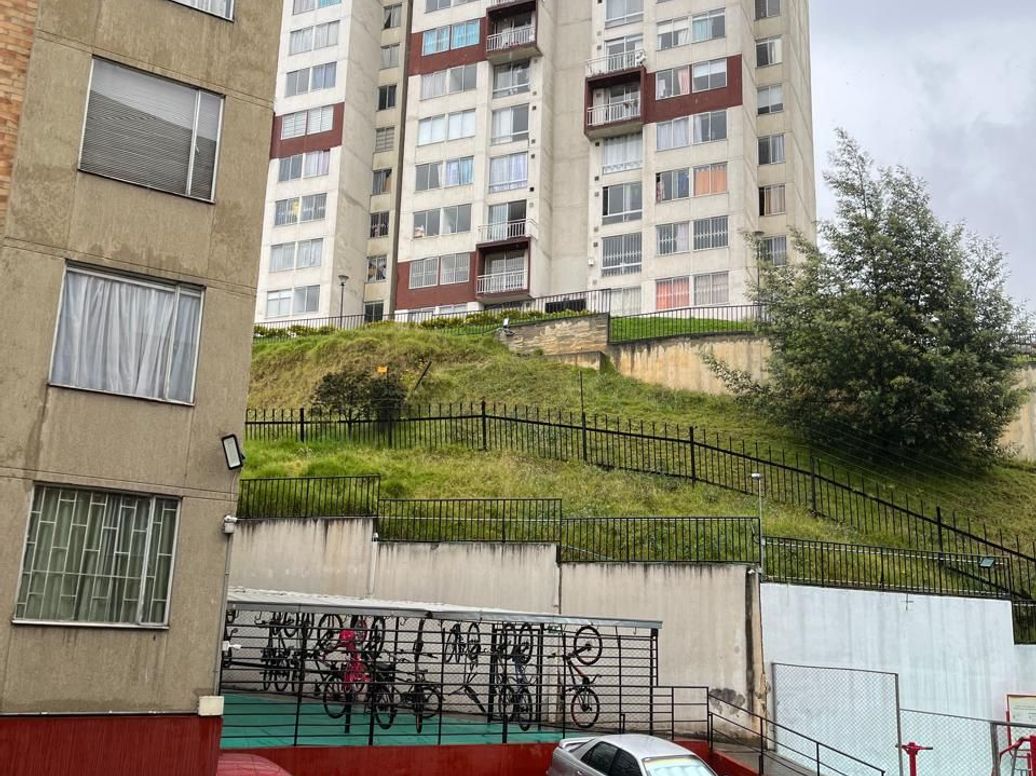 Apartamento de 3 alcobas en arriendo en Cjr Portal De Molinos, Bogotá, 42 m² · foto 14 de 19