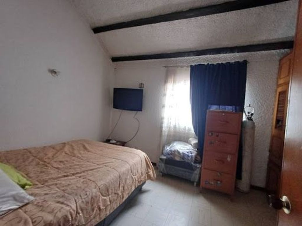 Casa de 3 alcobas en venta en Villa Alsacia, Bogotá, 190 m² · foto 10 de 11