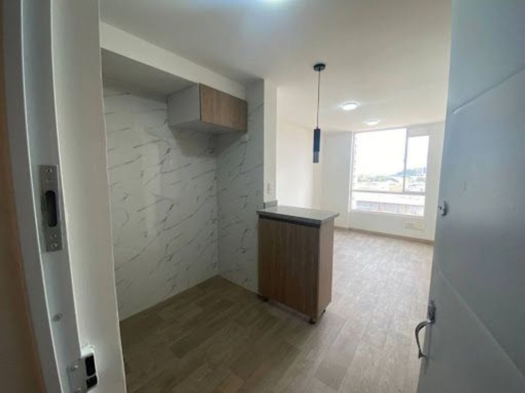 Apartamento de 2 alcobas en venta en El Vergel Occidental, Bogotá, 32 m² · foto 2 de 18