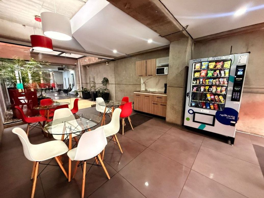 Apartaestudio en venta en La Castellana, Bogotá, 40 m² · foto 11 de 15
