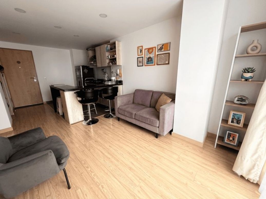 Apartaestudio en venta en La Castellana, Bogotá, 40 m² · foto 2 de 15