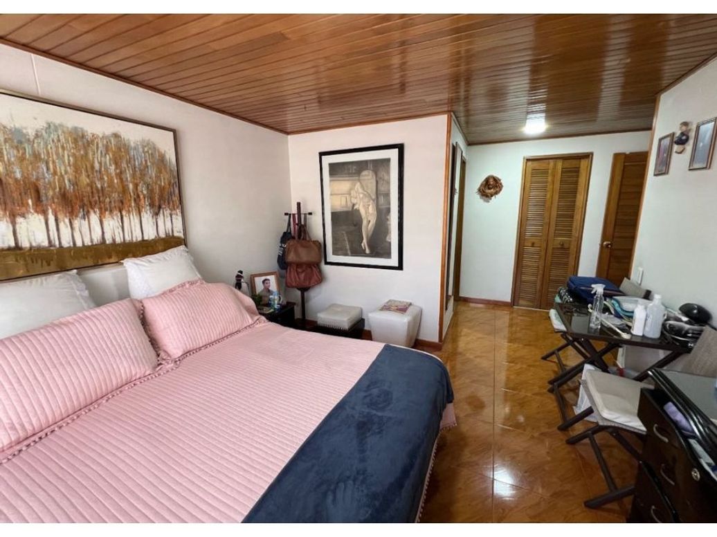 Apartamento de 4 alcobas en venta en Santa Ana, Bogotá, 130 m² · foto 2 de 16