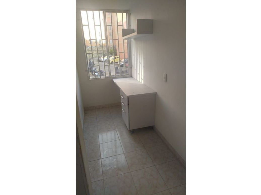 Apartamento de 2 alcobas en venta en Allantuz, Bogotá, 56 m² · foto 7 de 12