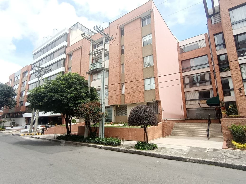 Apartamento de 3 alcobas en venta en Mochuelo Norte, Bogotá, 129 m² · foto 2 de 20