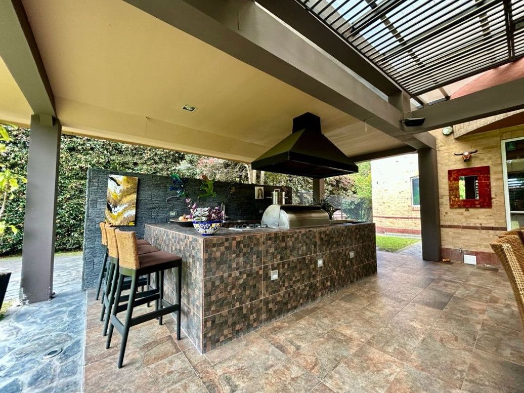 Casa de 4 alcobas en venta en Casa Blanca, Bogotá, 550 m² · foto 3 de 20