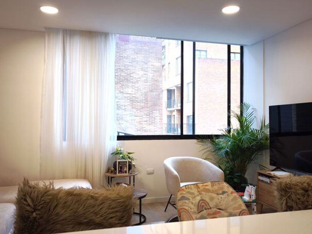 Apartamento de 2 alcobas en venta en Santa Barbara Oriental, Bogotá, 78 m² · foto 9 de 20