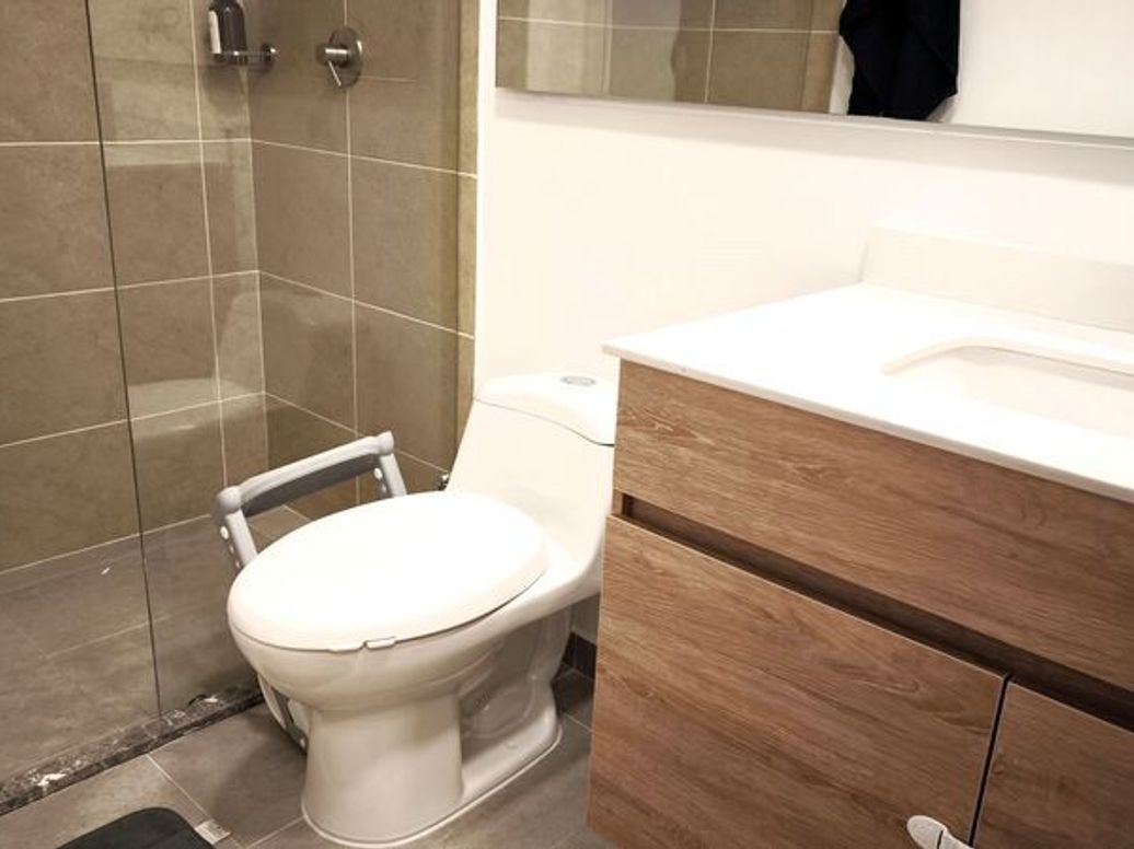 Apartamento de 2 alcobas en venta en Santa Barbara Oriental, Bogotá, 78 m² · foto 11 de 20