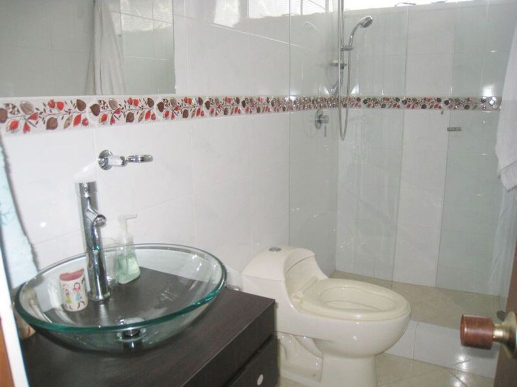 Casa de 4 alcobas en venta en Mónaco, Bogotá, 350 m² · foto 17 de 20