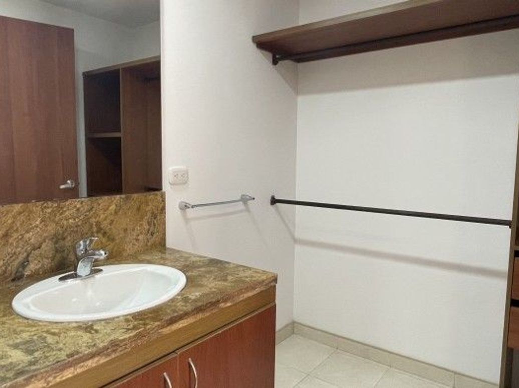 Casa de 3 alcobas en venta en El Batan, Bogotá, 119 m² · foto 18 de 20
