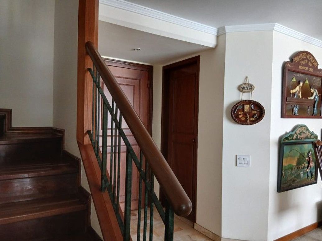Apartamento de 3 alcobas en venta en Santa Barbara Occidental, Bogotá, 148 m² · foto 13 de 17