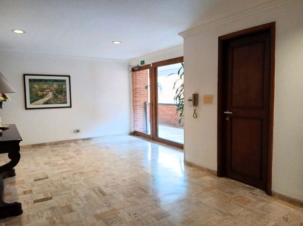 Apartamento de 3 alcobas en venta en Santa Barbara Occidental, Bogotá, 148 m² · foto 15 de 17