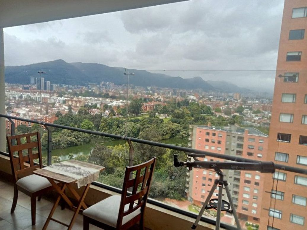 Apartamento de 3 alcobas en venta en Ub. Cordoba Niza, Bogotá, 156 m² · foto 3 de 20