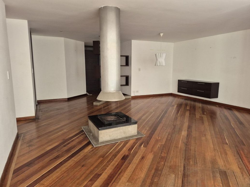 Apartamento de 3 alcobas en venta en Molinos Norte, Bogotá, 134 m² · foto 3 de 20