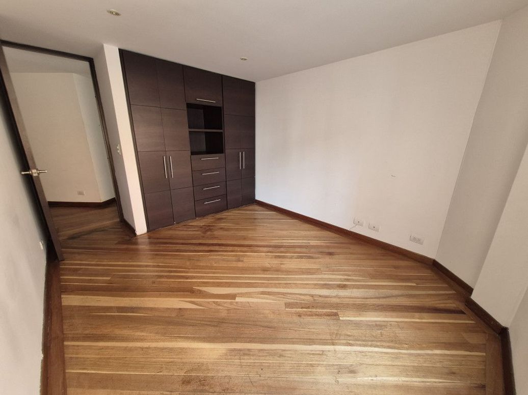 Apartamento de 3 alcobas en venta en Molinos Norte, Bogotá, 134 m² · foto 13 de 20
