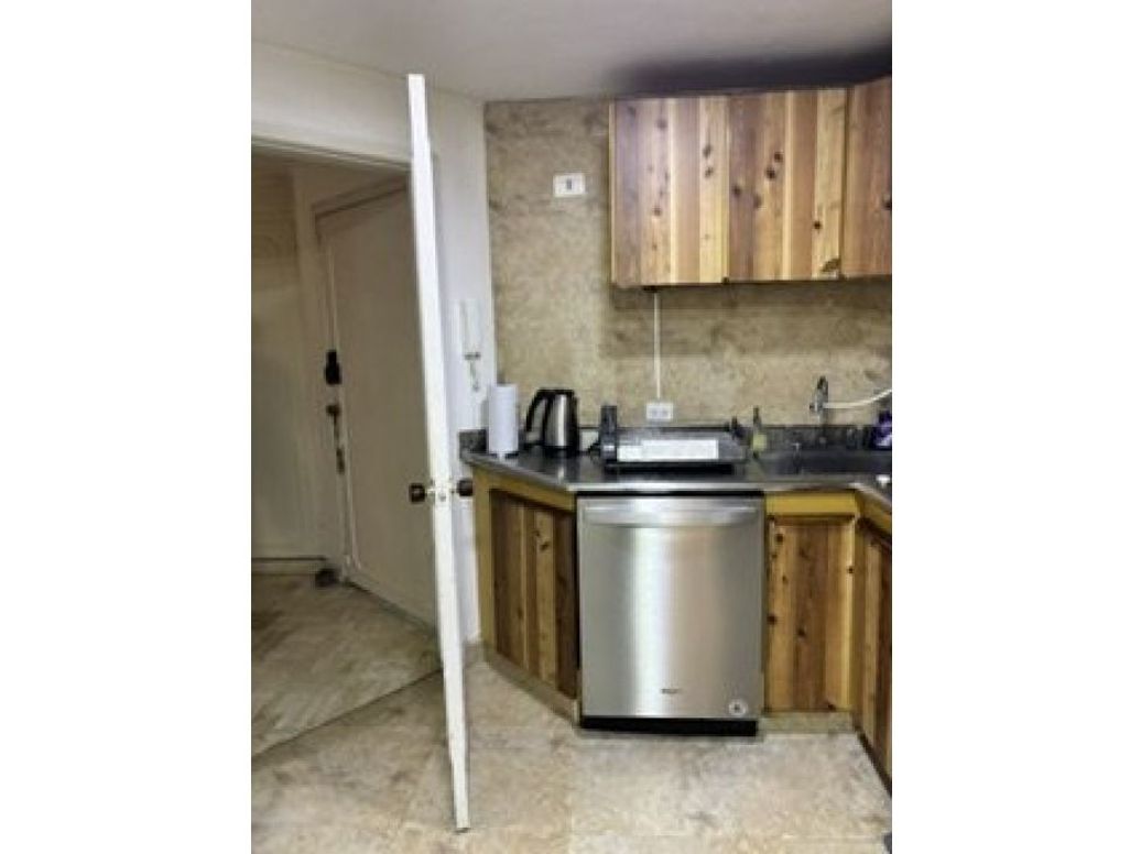 Apartamento de 3 alcobas en venta en Santa Barbara, Bogotá, 158 m² · foto 7 de 15