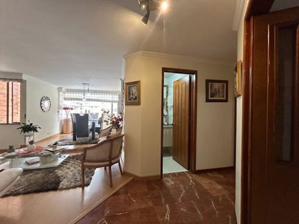 Apartamento de 3 alcobas en venta en Cedritos, Bogotá, 109 m² · foto 5 de 20