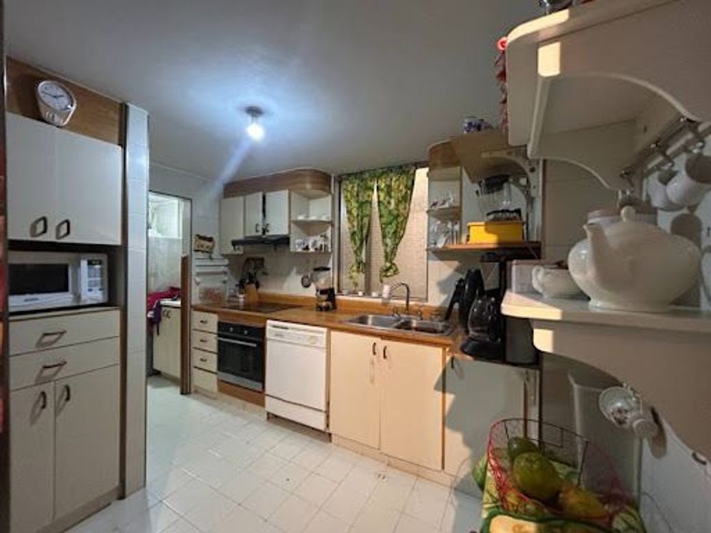 Apartamento de 3 alcobas en venta en Cedritos, Bogotá, 109 m² · foto 9 de 20