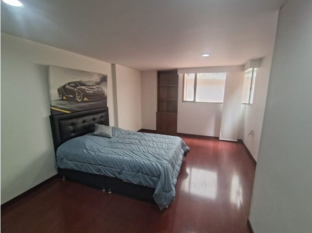 Apartamento de 4 alcobas en venta en Los Rosales, Bogotá, 245 m² · foto 9 de 20