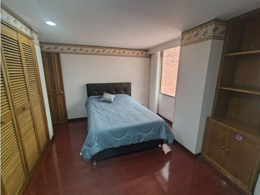 Apartamento de 4 alcobas en venta en Los Rosales, Bogotá, 245 m² · foto 8 de 20