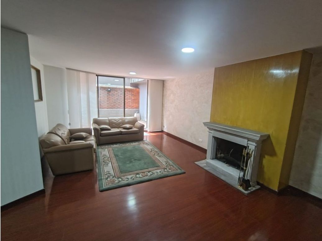 Apartamento de 4 alcobas en venta en Los Rosales, Bogotá, 245 m² · foto 15 de 20