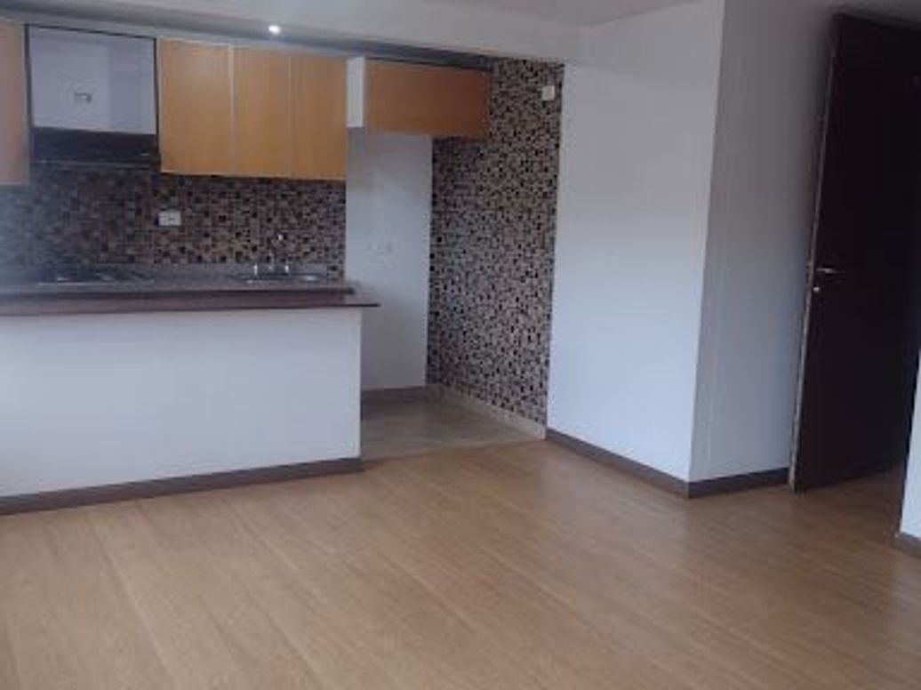 Apartamento de 3 alcobas en venta en Villas De Granada, Bogotá, 70 m² · foto 9 de 20