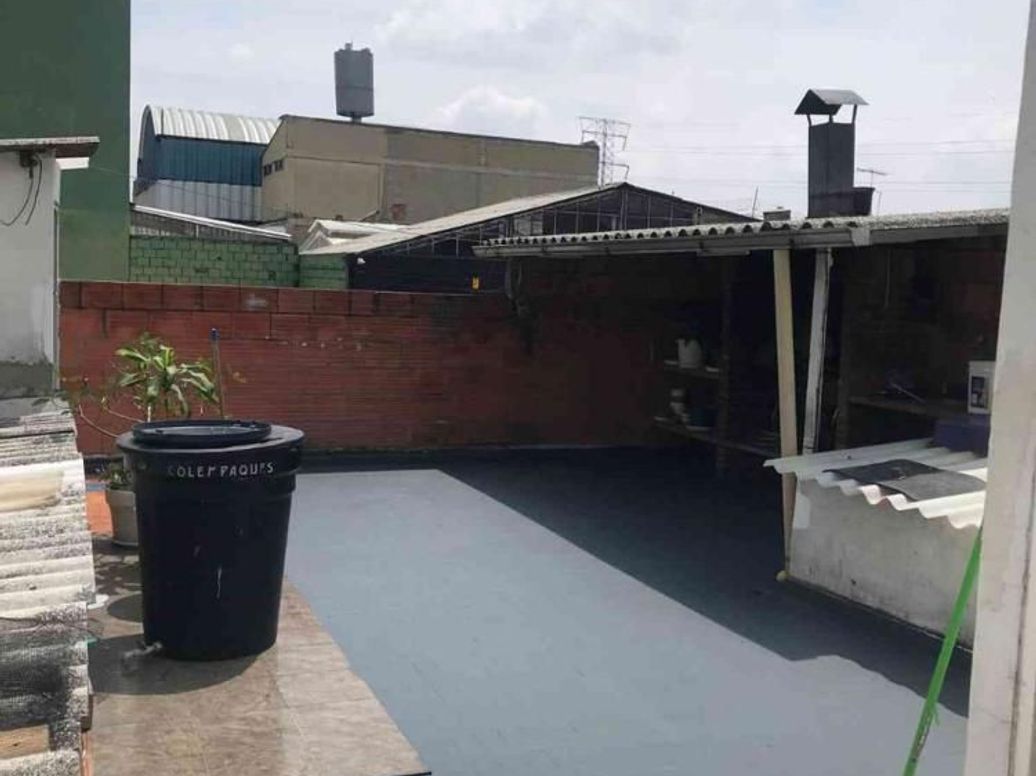 Casa de 9 alcobas en venta en Normandía, Bogotá, 485 m² · foto 4 de 19