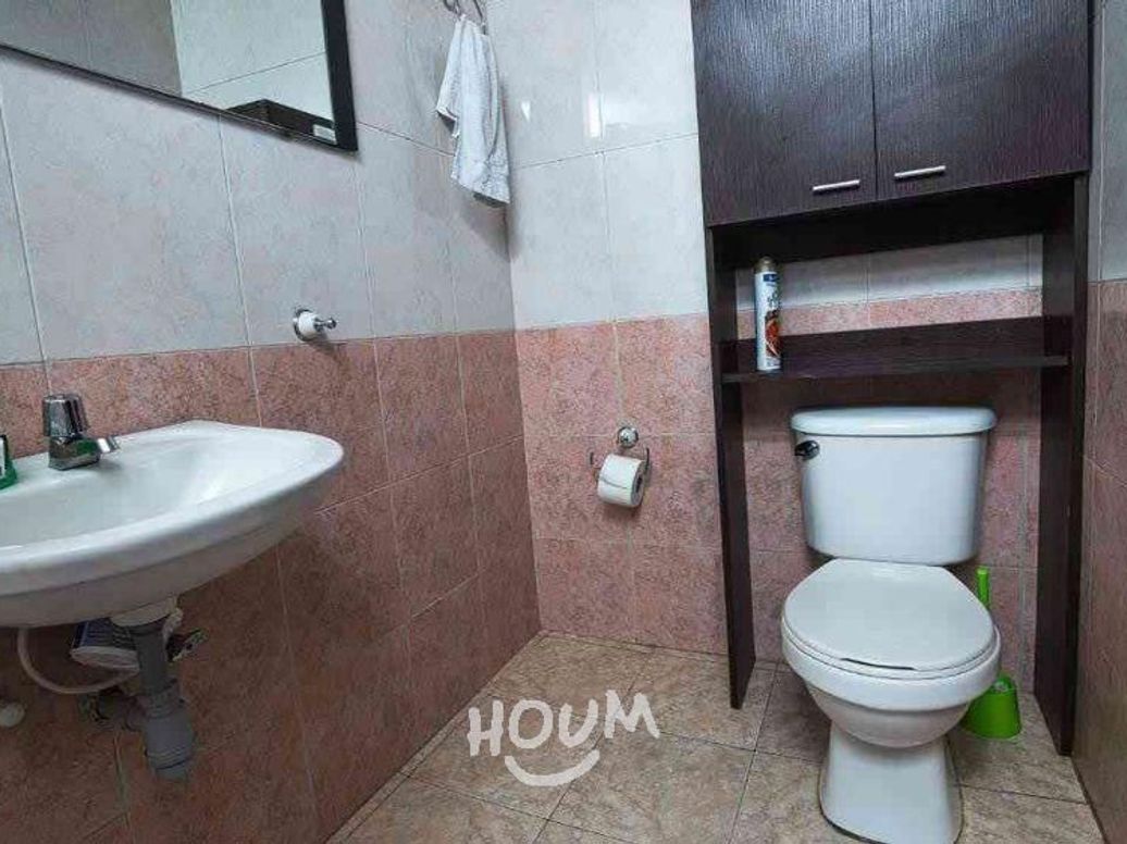 Casa de 9 alcobas en venta en Normandía, Bogotá, 485 m² · foto 12 de 19