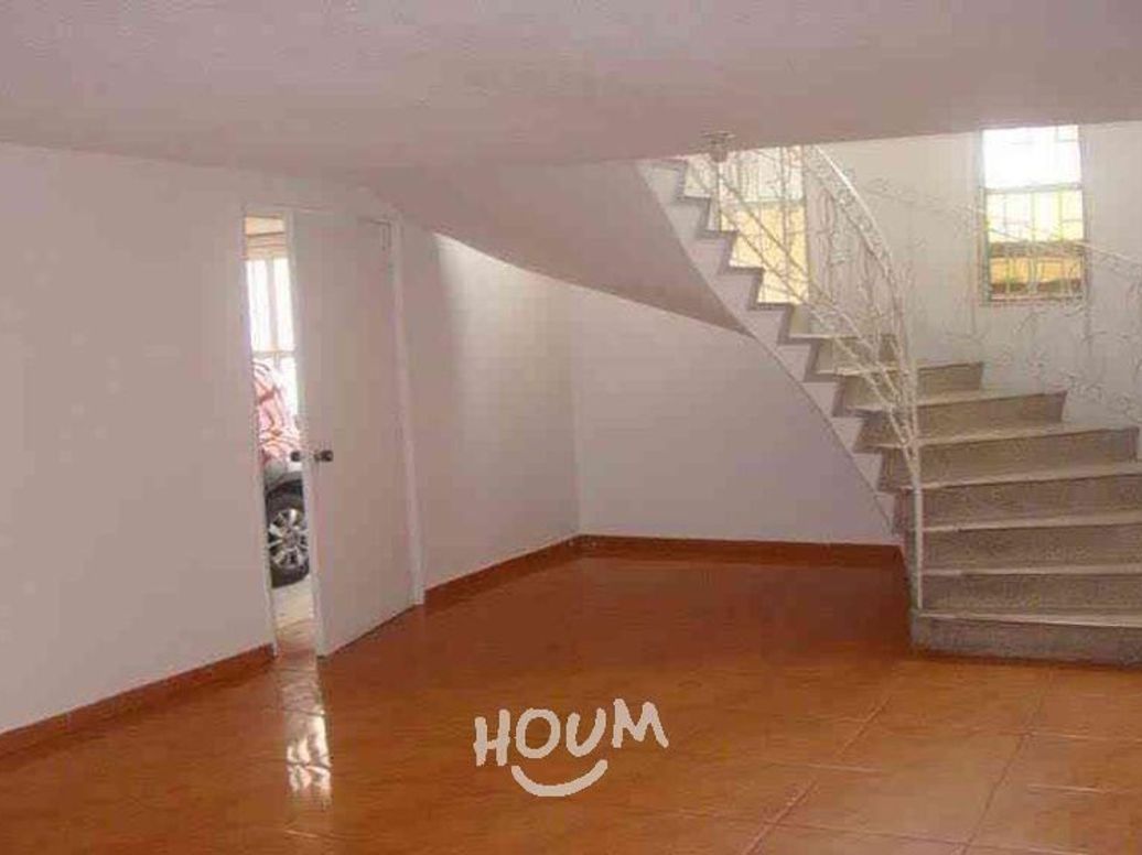 Casa de 9 alcobas en venta en Normandía, Bogotá, 485 m² · foto 2 de 19