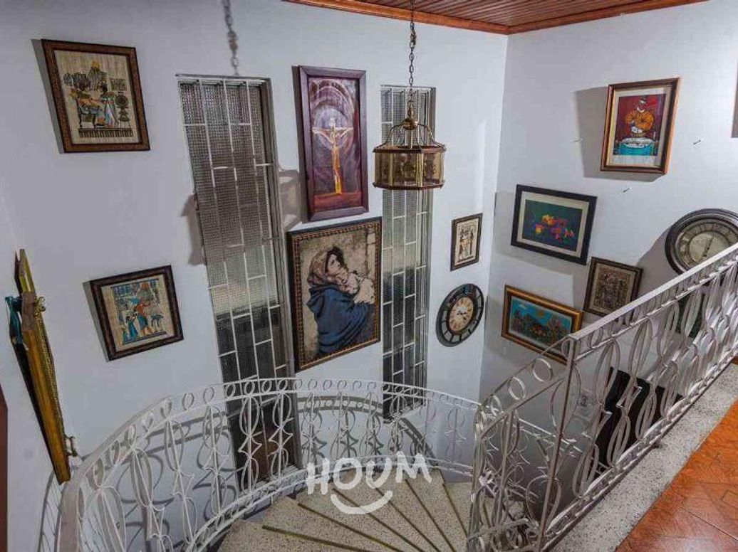 Casa de 9 alcobas en venta en Normandía, Bogotá, 485 m² · foto 11 de 19