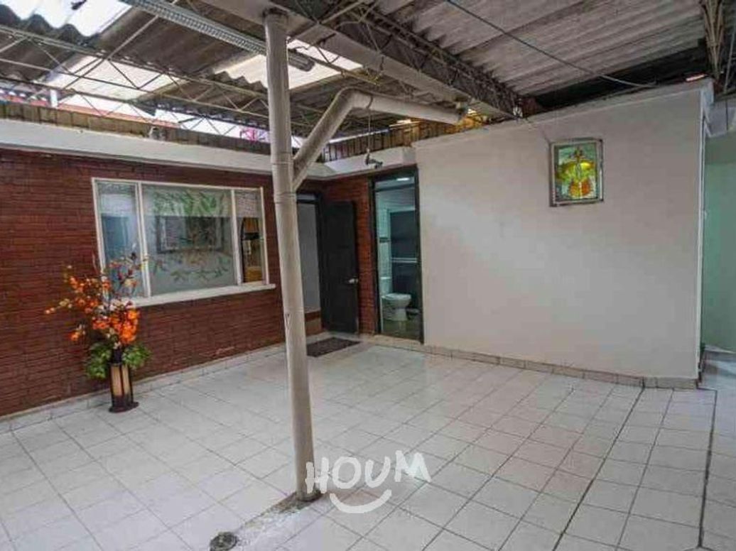 Casa de 9 alcobas en venta en Normandía, Bogotá, 485 m² · foto 5 de 19