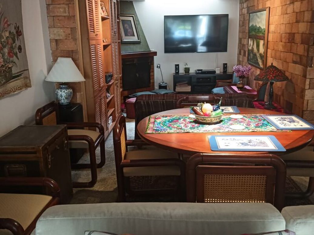 Casa de 5 alcobas en venta en Acacias Usaquen, Bogotá, 182 m² · foto 5 de 20