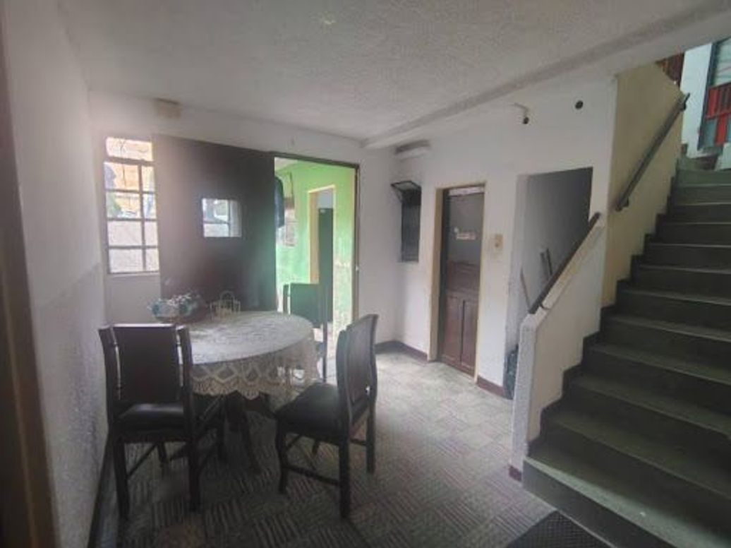 Casa de 7 alcobas en venta en El Carmen, Bogotá, 197 m² · foto 16 de 18