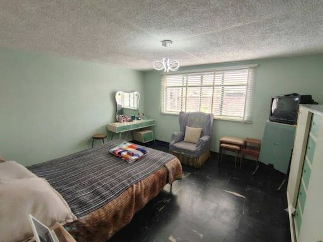 Casa de 7 alcobas en venta en El Carmen, Bogotá, 197 m² · foto 14 de 18