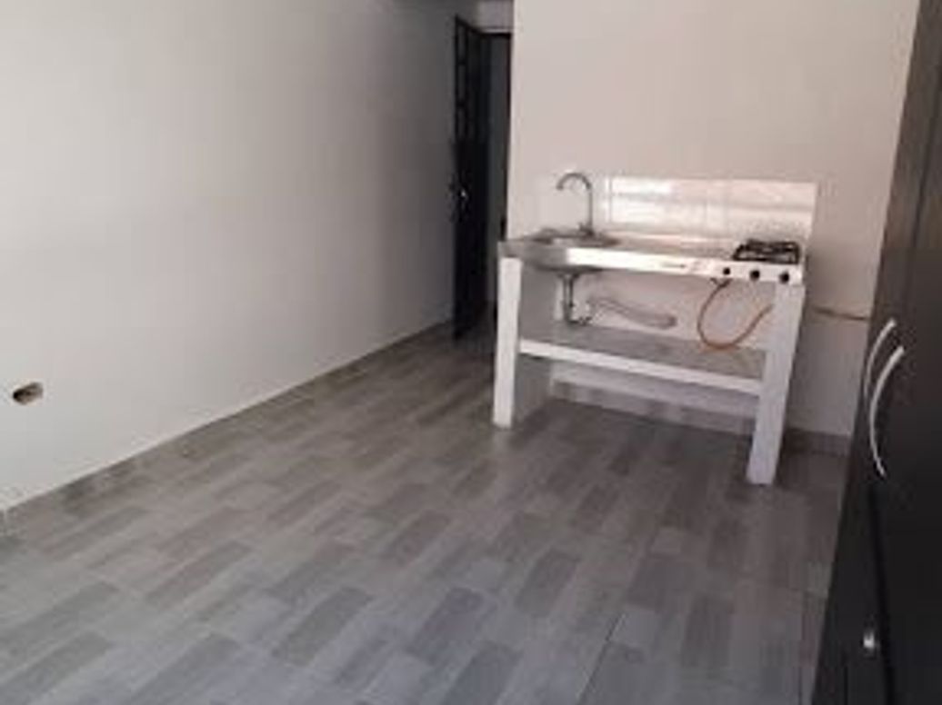 Casa de 6 alcobas en venta en Lombardía, Bogotá, 110 m² · foto 8 de 18