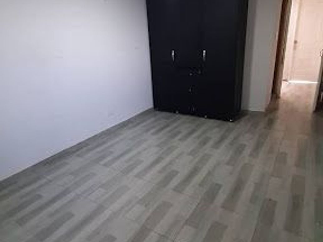 Casa de 6 alcobas en venta en Lombardía, Bogotá, 110 m² · foto 14 de 18
