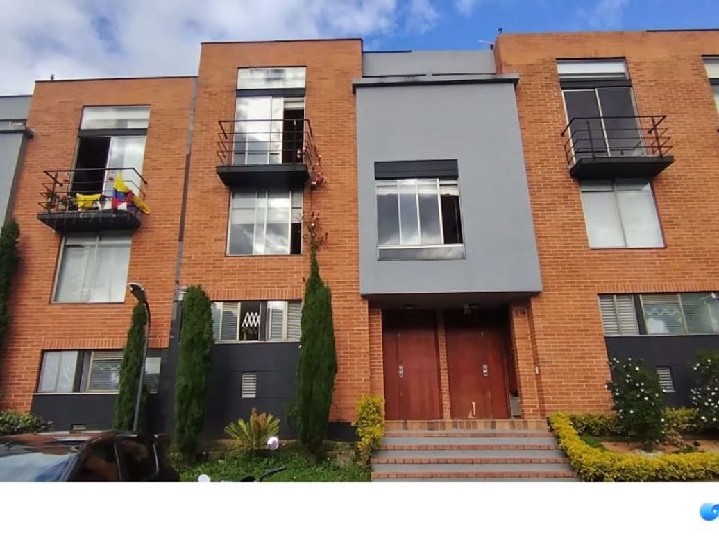 Casa de 3 alcobas en venta en Colinas De Suba, Bogotá, 141 m² · foto 2 de 20