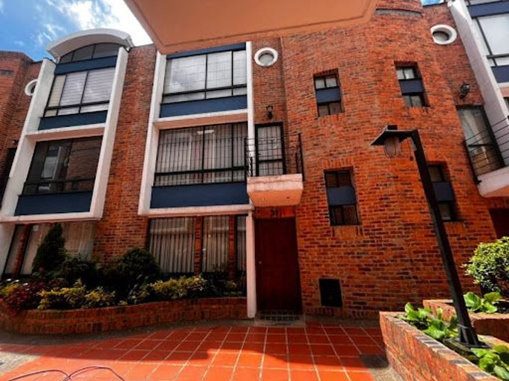 Casa de 3 alcobas en venta en Colina Campestre, Bogotá, 167 m² · foto 3 de 20