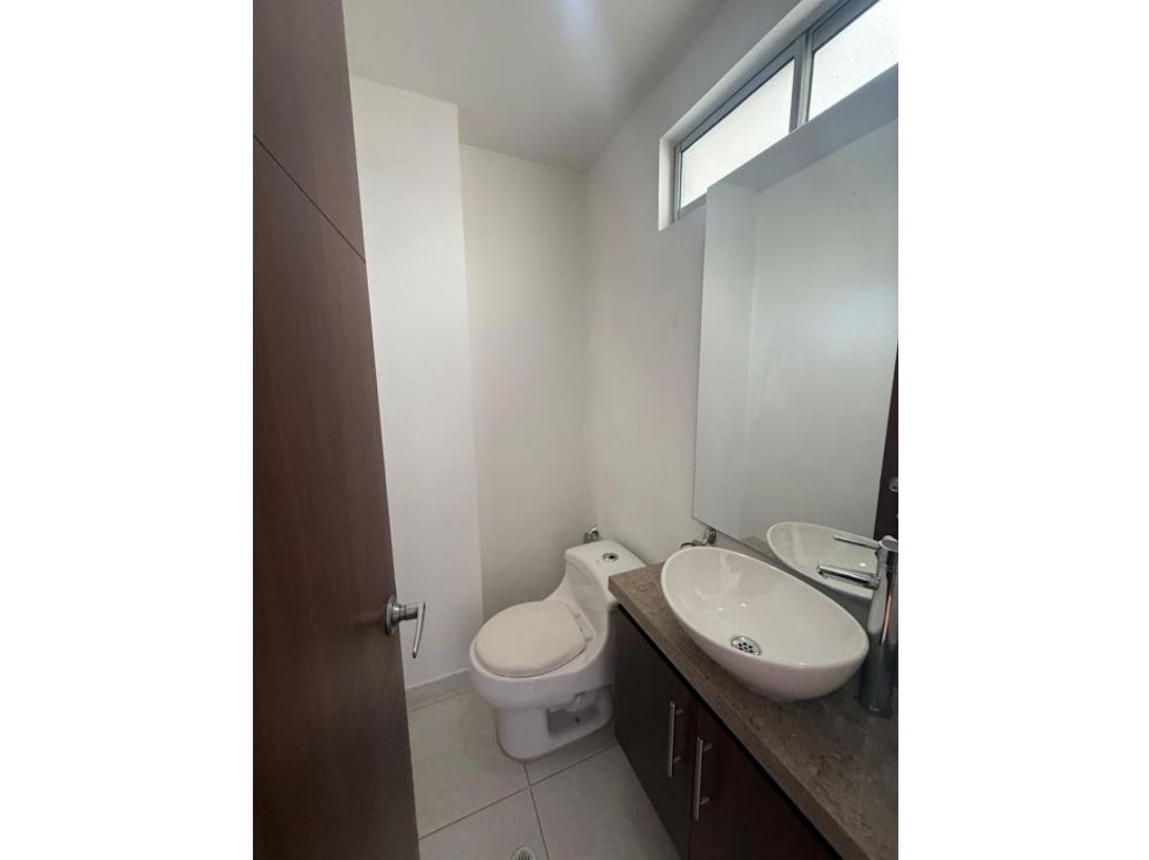 Apartamento de 4 alcobas en venta en Popular Modelo, Bogotá, 120 m² · foto 8 de 20