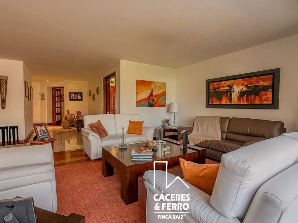 Apartamento de 3 alcobas en venta en Bosque De Pinos, Bogotá, 280 m² · foto 3 de 20